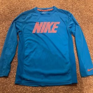 Nike long sleeve shirt